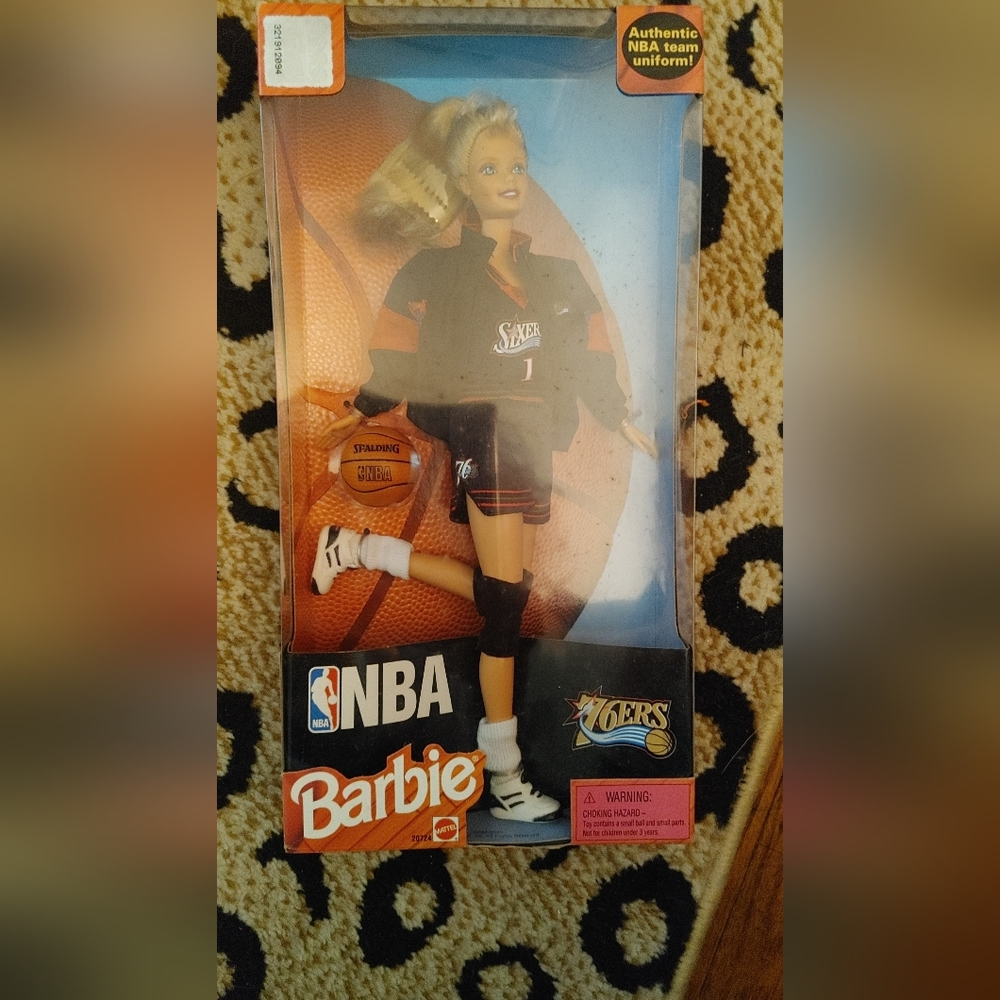 Barbie Caucasian NBA Philadelphia 'SIXERS Dolls 1998 Mattel factory sealed